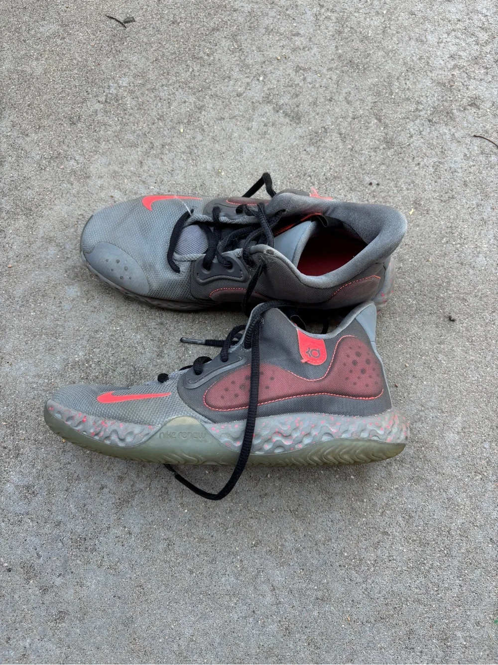 Nike kids  Gray Athletic Shoes with Coral Swoosh